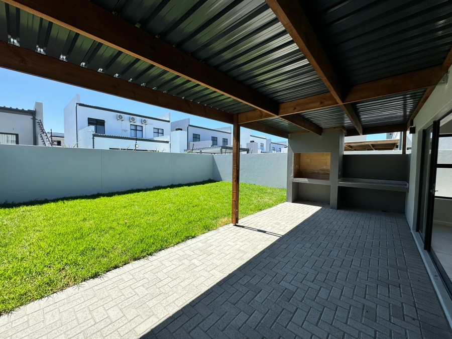 4 Bedroom Property for Sale in Sandown Western Cape